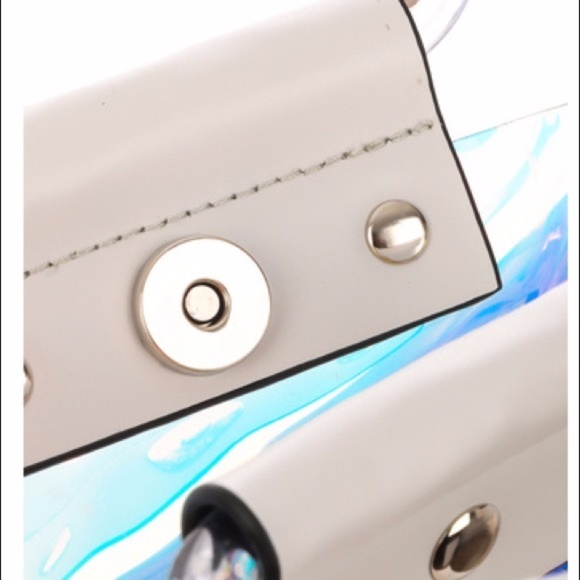 Holographic Bag - Picture 7 of 8